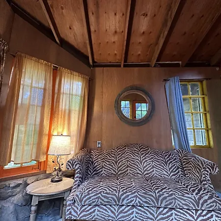 Topanga Wonderland Cottage Exterior photo