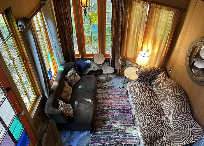 Topanga Wonderland Cottage